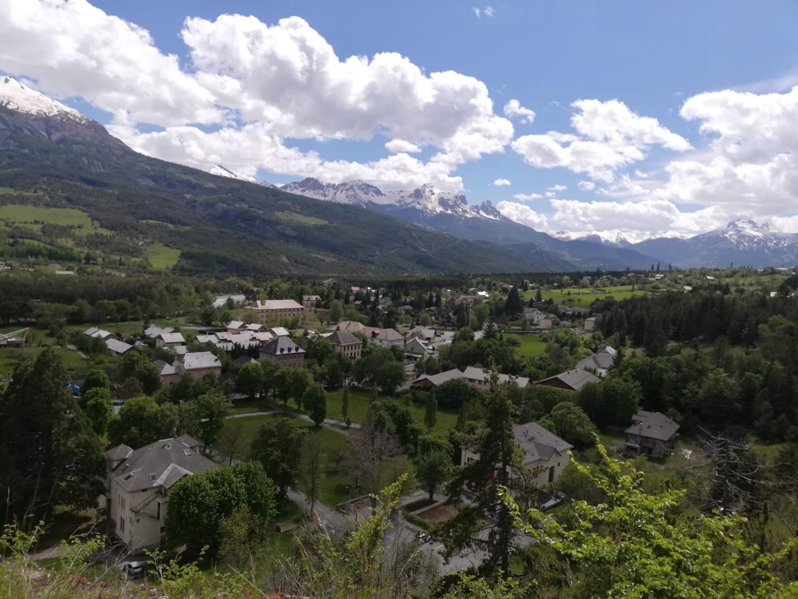 App Vue Montagne Barcelonnette Proche Piscine Rando Riviere Nature Extérieur photo